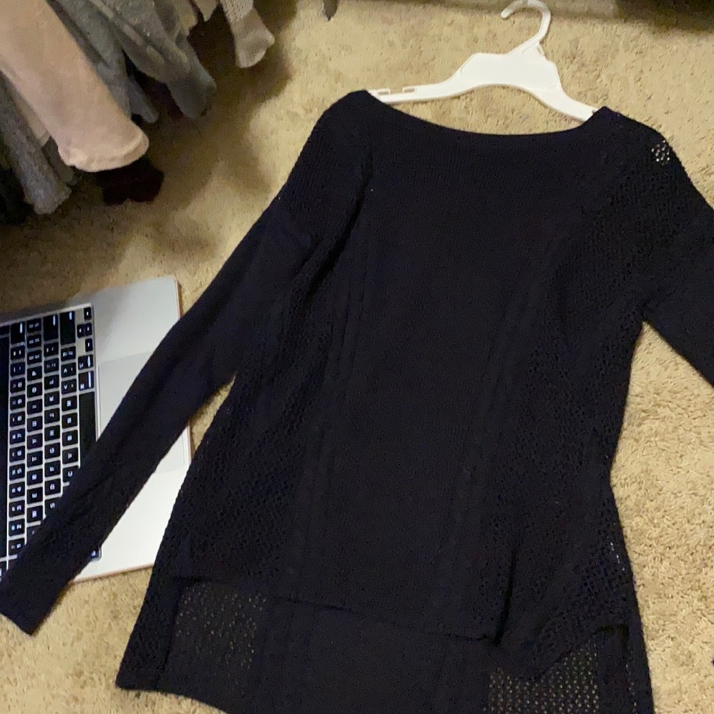 AE mauve sweater
